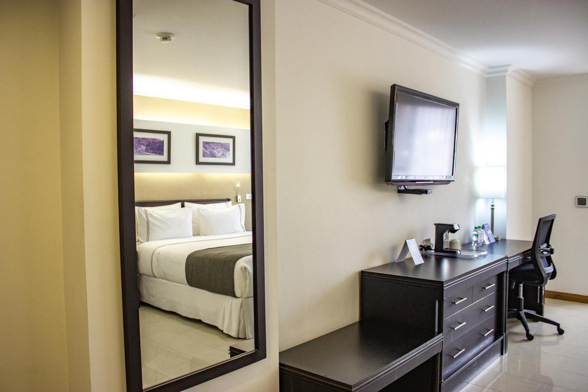 Sonesta Hotel Cali Buitenkant foto